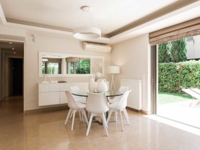 Luxury apartment with pool in Glyfada with private garden