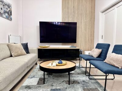 Luxury three-bedroom apartment in Glyfada with contemporary design